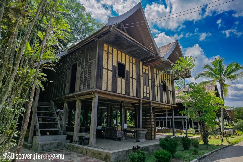 Rumah Bujang Berkembar Kampung Budaya Terengganu