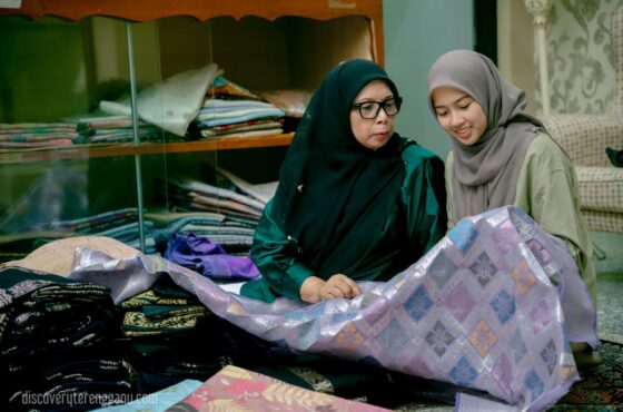 Songket Terengganu: Seni Tenunan Tradisional Melayu yang Unik